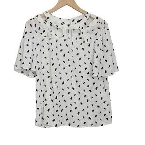 𝅺a.u.w. SZ M Blouse with Cut out detail at top